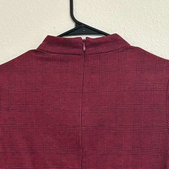 NWT-Nanette Lepore Mock Neck Plaid Dress with Side Panels and Invisible Zipper - Picture 4 of 10